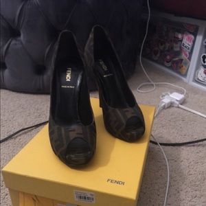 Fendi Heels / size 37.5